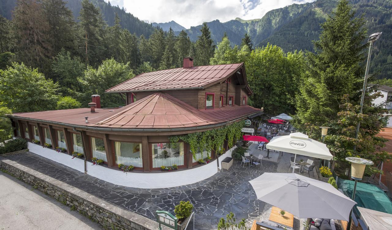 Gasthof Restaurant Waldcafe Майрхофен Экстерьер фото